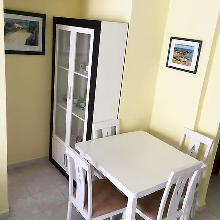 Apartamento Cala Gonzalez Montero 3000 *