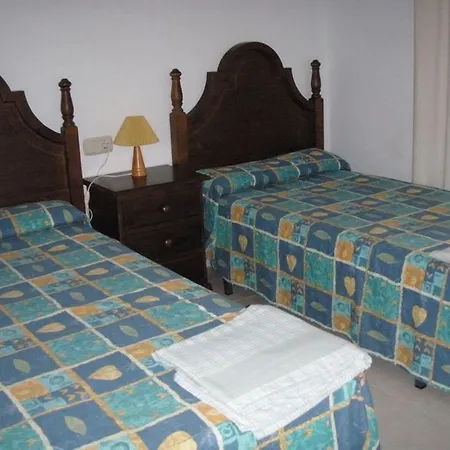Apartamento Cala Gonzalez Montero 3000 *